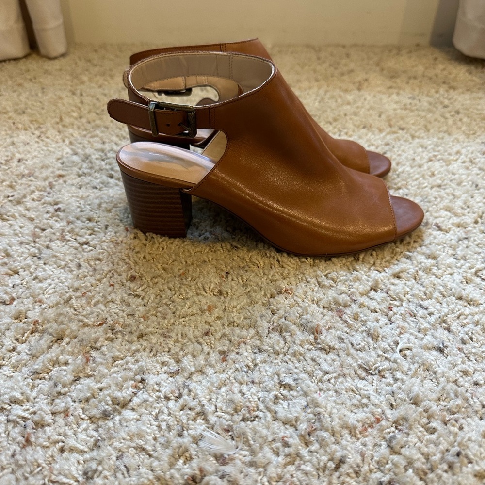Brown Leather Open-Toe Block Heel Sandals